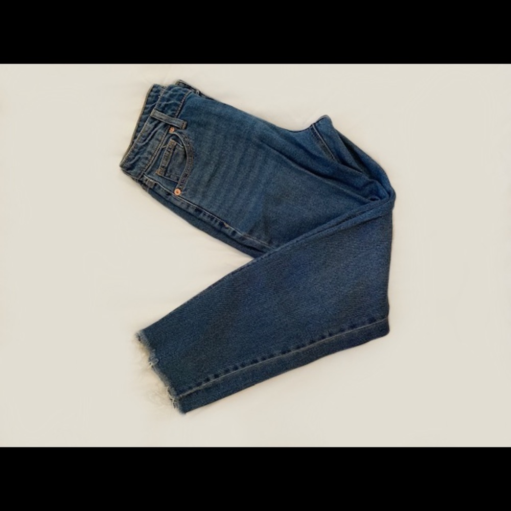 Mid rise mom jeans